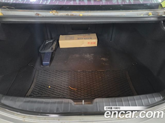 Hyundai Grandeur 2011 — photo 18