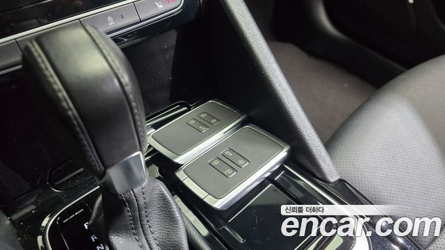 Renault Korea SM6 2020 — photo 22