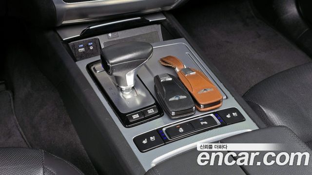 Genesis G80 2017 — photo 9