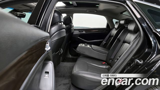 Genesis G80 2017 — photo 12