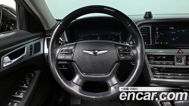Genesis G80 2017 — photo 13