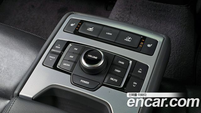 Genesis G80 2017 — photo 17