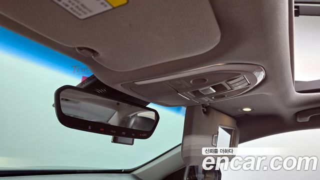 Genesis G80 2017 — photo 20
