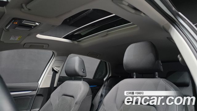 Volkswagen Golf 2022 — photo 24