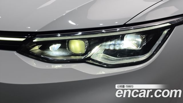 Volkswagen Golf 2022 — photo 8