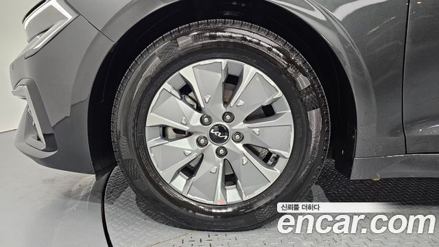 Kia K5 2024 — photo 5