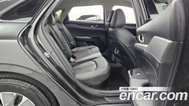 Kia K5 2024 — photo 12
