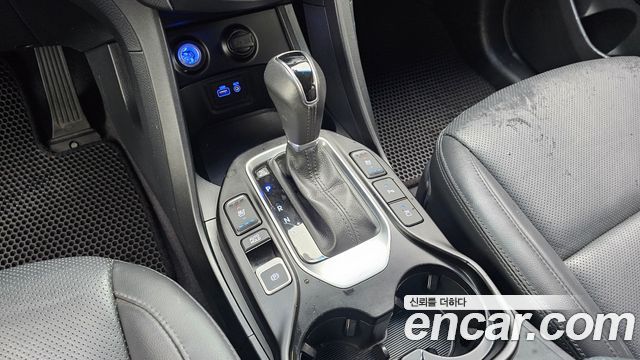 Hyundai Santafe 2016 — photo 12