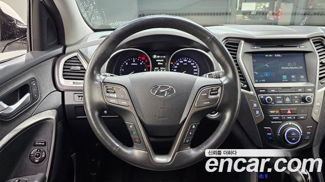 Hyundai Santafe 2016 — photo 19