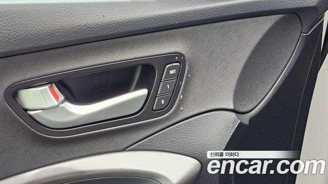 Hyundai Santafe 2016 — photo 23