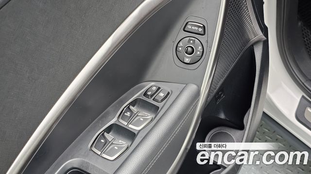 Hyundai Santafe 2016 — photo 24