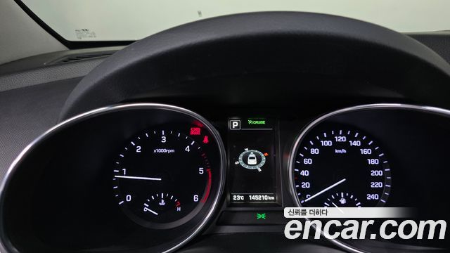 Hyundai Santafe 2016 — photo 11