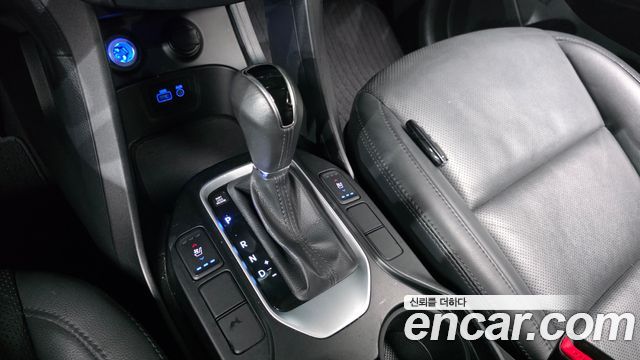 Hyundai Santafe 2016 — photo 12