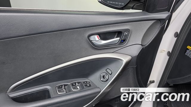 Hyundai Santafe 2016 — photo 27