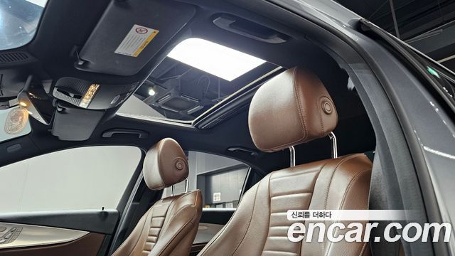 Mercedes-Benz E-Class 2020 — photo 22