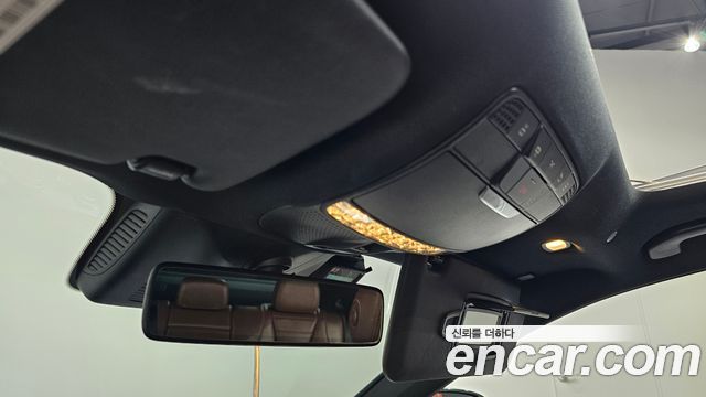 Mercedes-Benz E-Class 2020 — photo 25