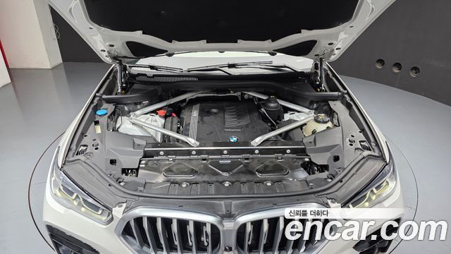 BMW X6 2022 — photo 6