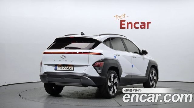 Hyundai Kona 2023 — photo 2