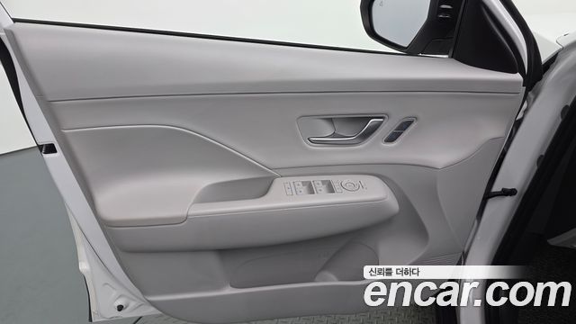 Hyundai Kona 2023 — photo 14