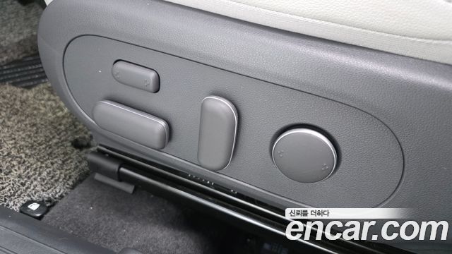 Hyundai Kona 2023 — photo 31
