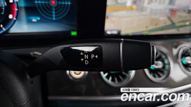 Mercedes-Benz CLS-Class 2019 — photo 9