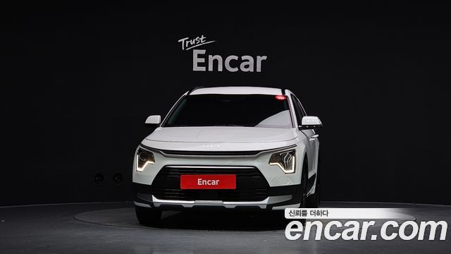 Kia Niro 2023 — photo 3