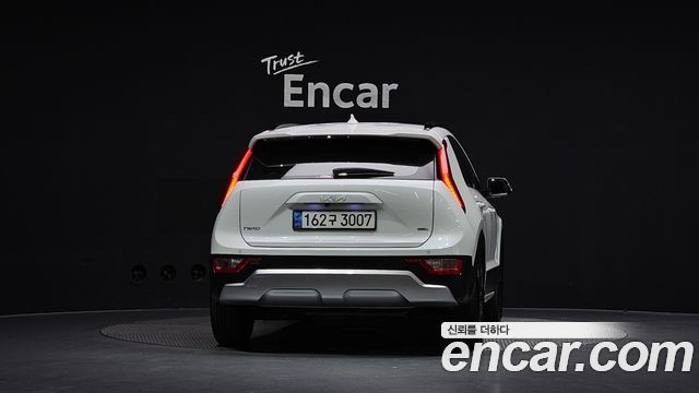 Kia Niro 2023 — photo 4