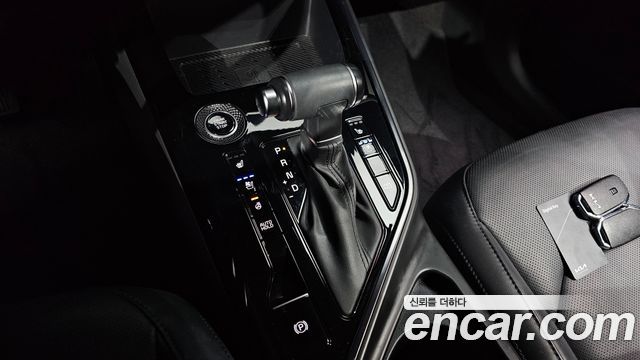 Kia Niro 2023 — photo 12