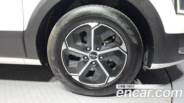 Kia Niro 2023 — photo 7