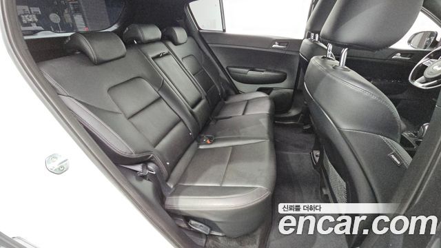 Kia Sportage 2022 — photo 18