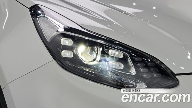Kia Sportage 2022 — photo 8