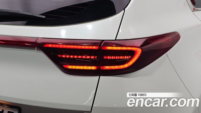 Kia Sportage 2022 — photo 9