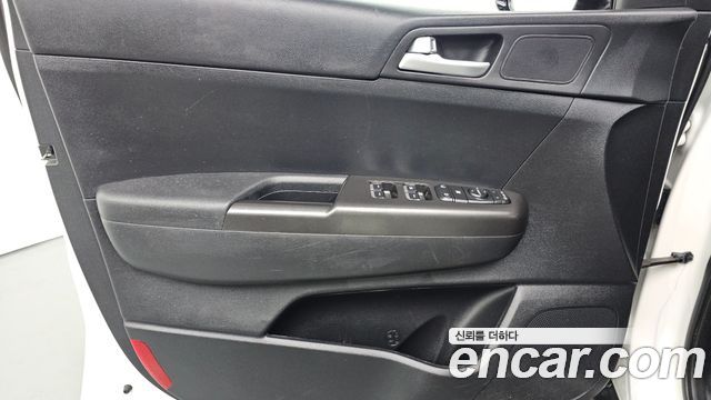 Kia Sportage 2022 — photo 14