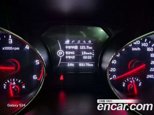 Kia Canival 2017 — photo 13