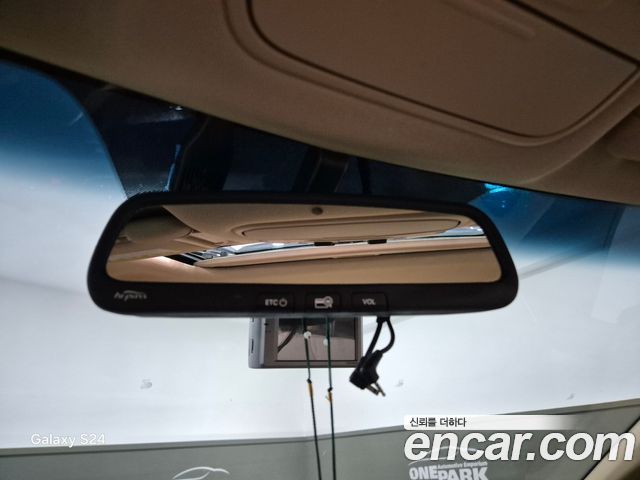 Kia Canival 2017 — photo 15