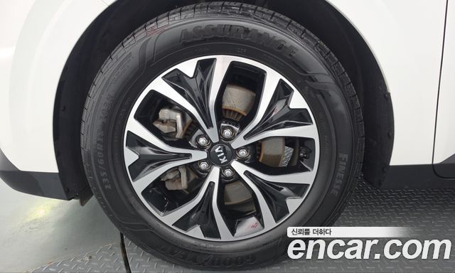 Kia Canival 2021 — photo 5