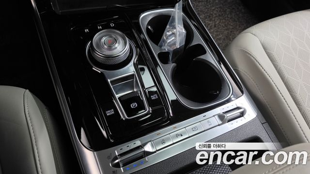 Kia Canival 2021 — photo 12