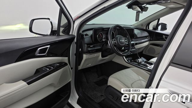 Kia Canival 2021 — photo 13