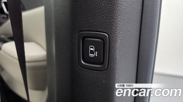 Kia Canival 2021 — photo 25