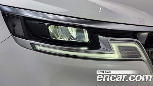Kia Canival 2021 — photo 8