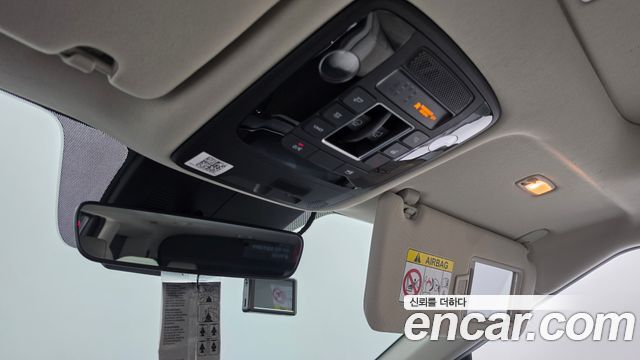 Kia Canival 2021 — photo 29
