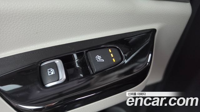 Kia Canival 2021 — photo 32