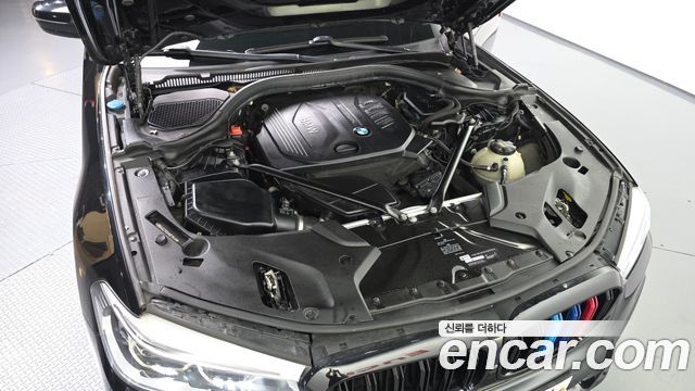 BMW 5-Series 2017 — photo 6