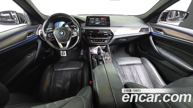 BMW 5-Series 2017 — photo 7