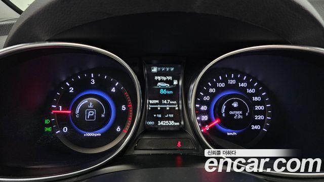 Hyundai Santafe 2015 — photo 11