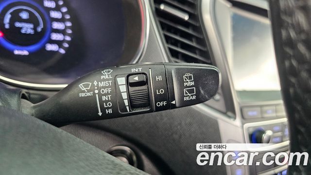 Hyundai Santafe 2015 — photo 28