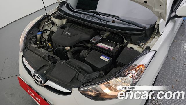 Hyundai AVANTE 2011 — photo 6