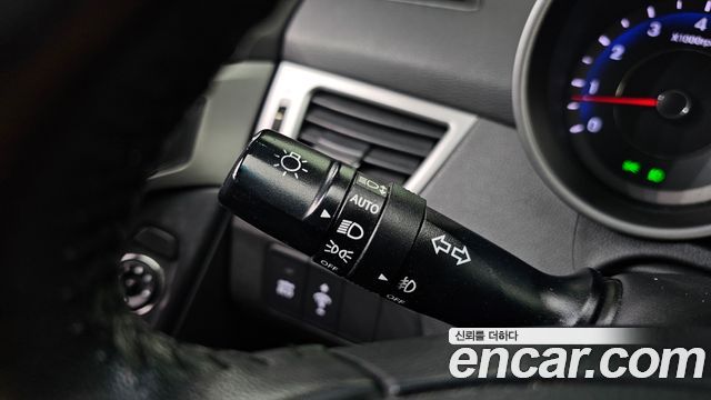 Hyundai AVANTE 2011 — photo 16