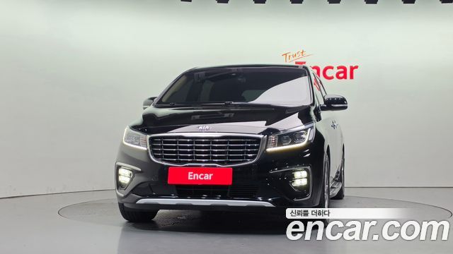 Kia Canival 2019 — photo 3