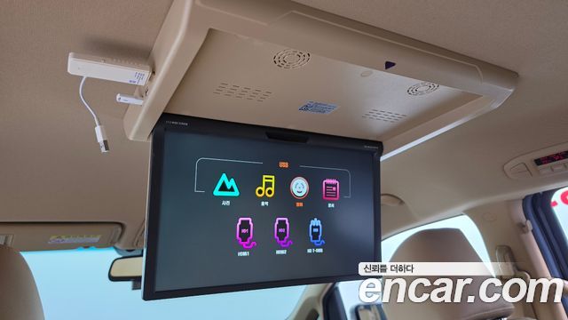 Kia Canival 2019 — photo 17